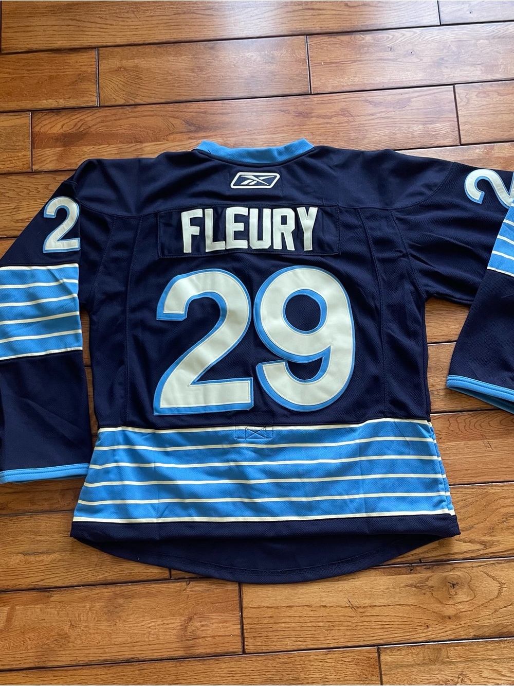 Pittsburgh penguins Fleury winter classic 2011 jersey